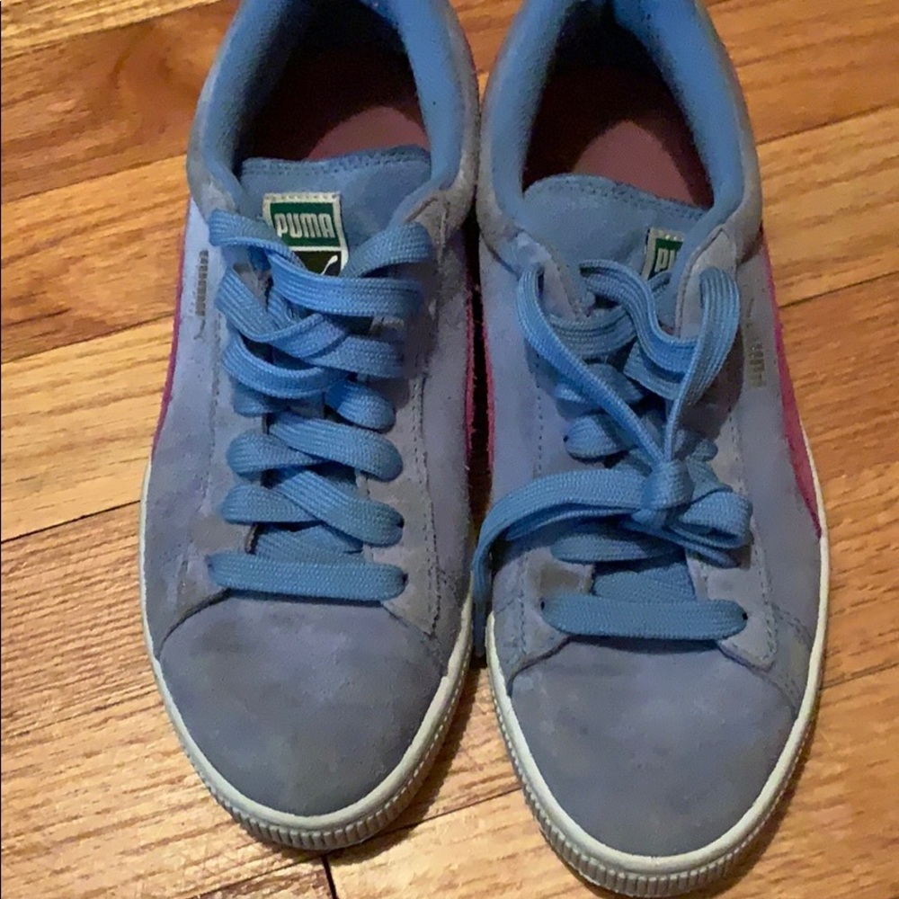 Blue and pink Pumas